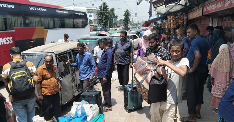 ঈদ শেষে ফের কর্মব্যস্ত জীবনে, গাবতলীতে ভিড়