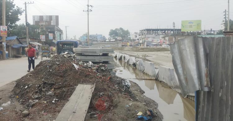 উত্তরের ঈদযাত্রায় গলার কাঁটা বগুড়া-রংপুর মহাসড়ক