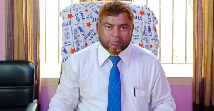 গ্রেফতারের ভয়ে পরিষদে আসেন না চেয়ারম্যান, সেবা পেতে ভোগান্তি