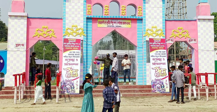 কুটির শিল্প মেলায় নেই শিল্পপণ্য, লটারির দোকানের ছড়াছড়ি