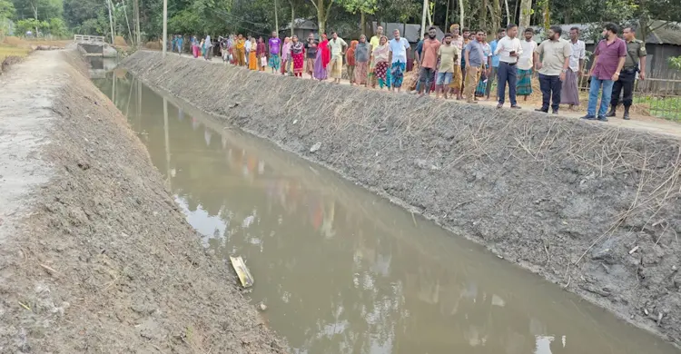 পলাশবাড়ীতে খাল খননের সাশ্রয় ৪১ লাখ টাকা সরকারি কোষাগারে ফেরত