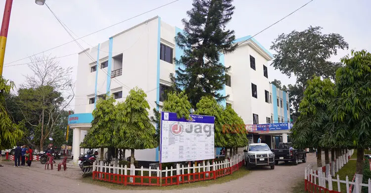 লোডশেডিংয়ে বিপর্যস্ত জনজীবন, কৃষিতে হাহাকার