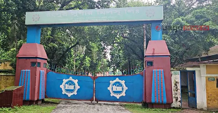 বন্ধ চিনিকলে আটকা হাজারো শ্রমিক-চাষির ভাগ্য