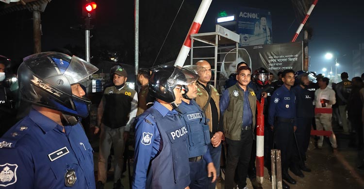 আ&rsquo;লীগের মিছিলের প্রতিবাদে বৈষম্য বিরোধী ছাত্র আন্দোলনের বিক্ষোভ