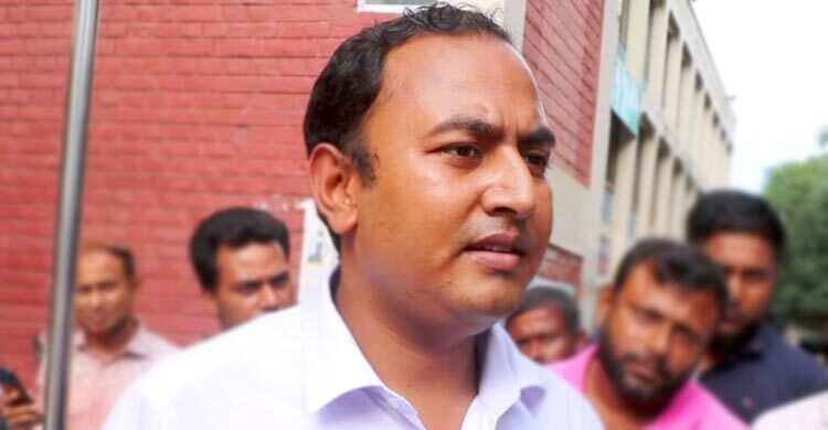 দুই সন্তানের বাবাকে শিশু দেখিয়ে জামিন, আইনজীবীর নামে মামলা