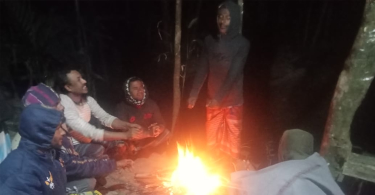 টানা ৬ দিন সূর্যের দেখা নেই গাইবান্ধায়