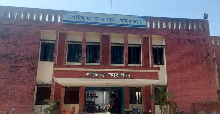 অটোরিকশা-মোটরসাইকেল সংঘর্ষে প্রাণ গেলো পুলিশ সদস্যর