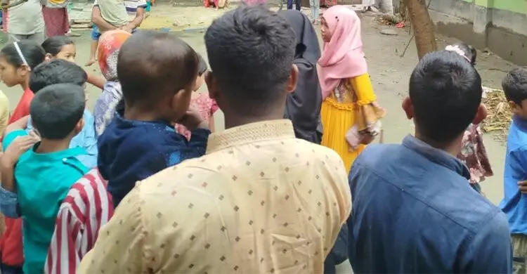 বাড়ির উঠানে পাওয়া গেলো ঋণগ্রস্ত যুবকের ঝুলন্ত মরদেহ