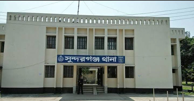 জাম কুড়াতে গিয়ে পুকুরে ডুবে দুই শিশুর মৃত্যু
