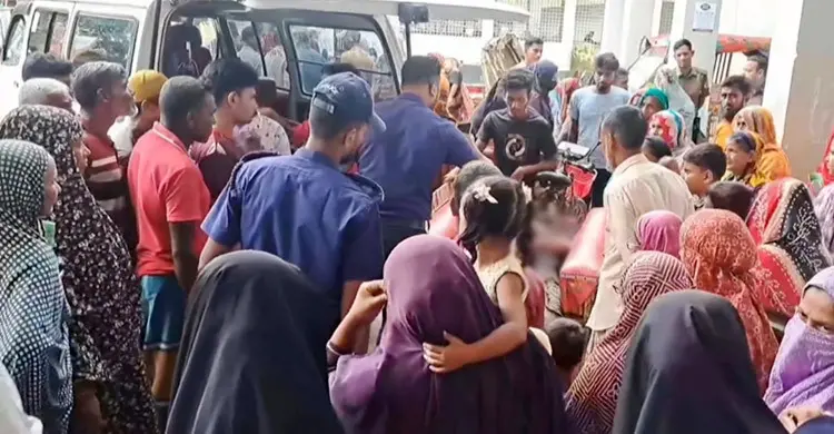 হ্যান্ডেল ছেড়ে মোটরসাইকেল চালিয়ে ভিডিও, প্রাণ গেল কনটেন্ট ক্রিয়েটরের