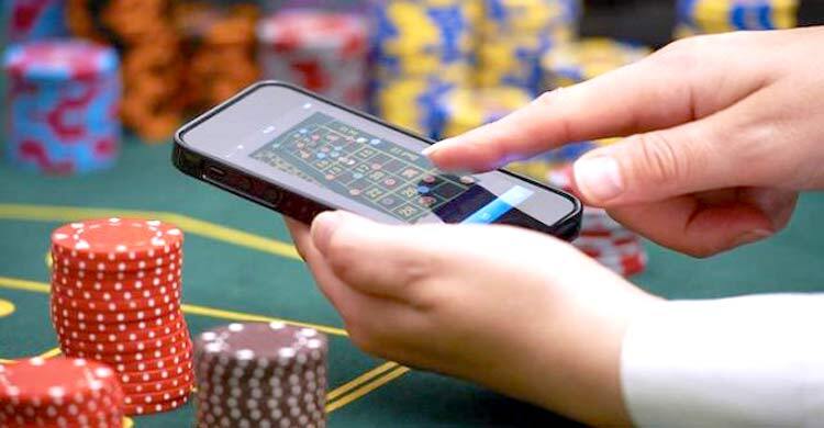 বন্ধ হচ্ছে হাজারের বেশি মোবাইল ব্যাংকিং অ্যাকাউন্ট