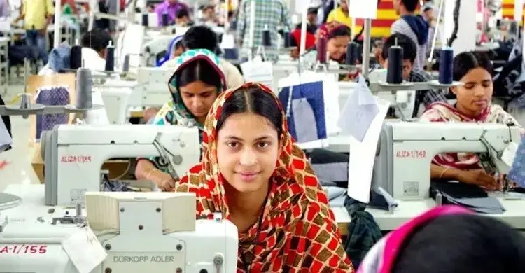 পোশাক শ্রমিকদের জন্য মজুরি বোর্ড গঠনের দাবি