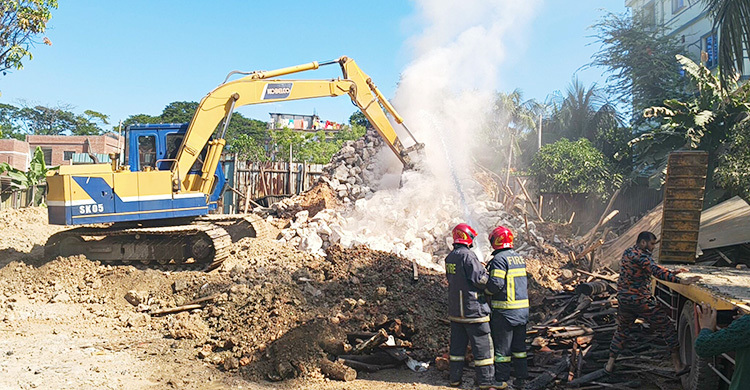 সোনারগাঁয়ে অবৈধ চুনা-ঢালাই কারখানার গ্যাস সংযোগ বিচ্ছিন্ন