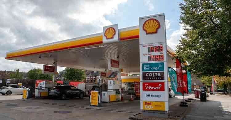 যুক্তরাজ্যে গ্যাসের দাম বেড়েছে ১৪০ শতাংশ