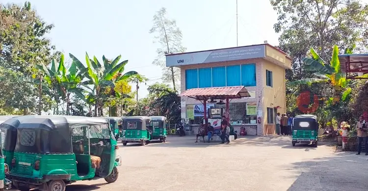 গ্যাস সংকটে বন্ধ ফিলিং স্টেশন, গণপরিবহনে ভোগান্তি