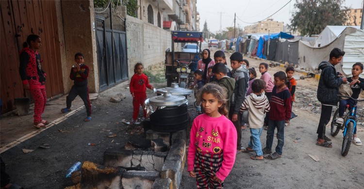 ৬ দিন ধরে গাজায় ত্রাণ প্রবেশ করতে দিচ্ছে না ইসরায়েল