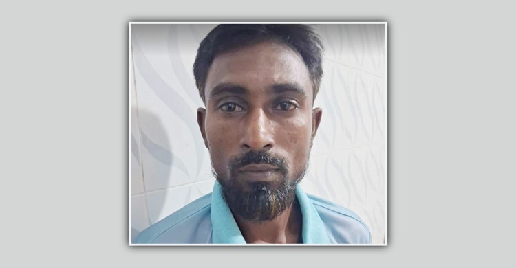 ফেরি করে গাঁজা বিক্রির সময় কারবারি গ্রেফতার