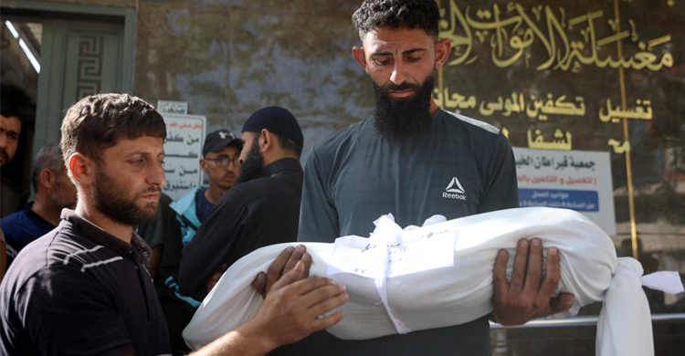 গাজায় ইসরায়েলি হামলায় নিহত ৫৪, আগুনে পুড়ে মারা গেলো শিশুরাও