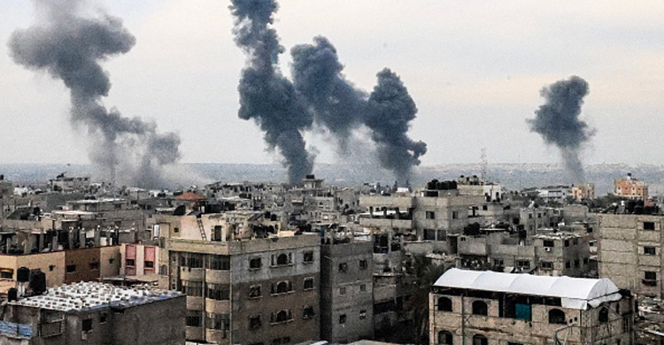 গাজায় ১৪০০ বছরের পুরোনো মসজিদ ধ্বংস করেছে ইসরায়েল