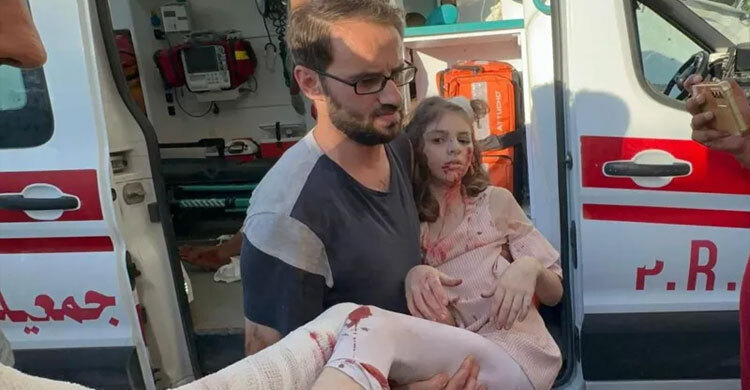 Air strike on Gaza school kills 16 people