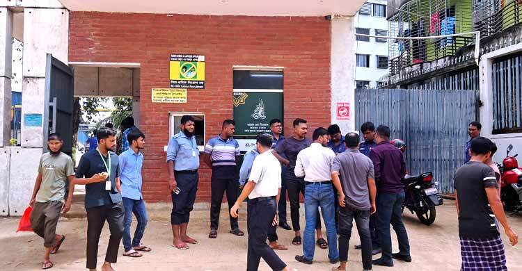 শ্রীপুরে দেওয়াল ধসে কারখানা শ্রমিকের মৃত্যু