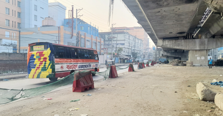 গাজীপুরে দেখা মেলেনি দূরপাল্লার বাসের, ঢাকার প্রবেশমুখে তল্লাশি