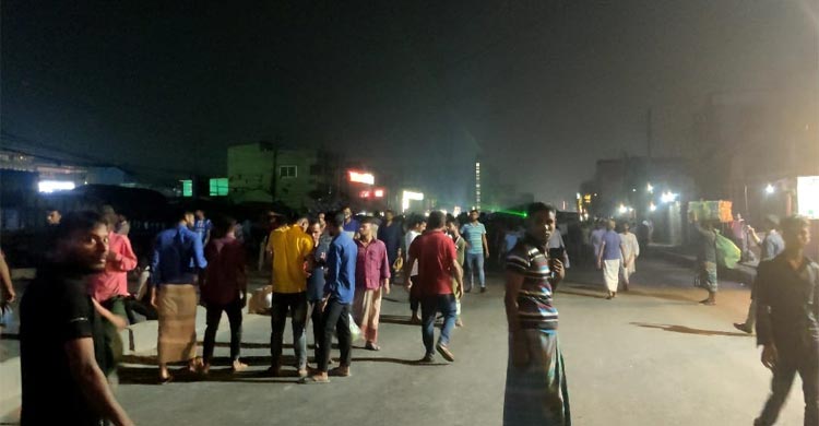 গাজীপুরে সড়ক দুর্ঘটনায় দুই নারীসহ নিহত ৪