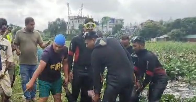 টঙ্গীতে ড্রেনে পড়ে নিখোঁজ নারীর মরদেহ উদ্ধার