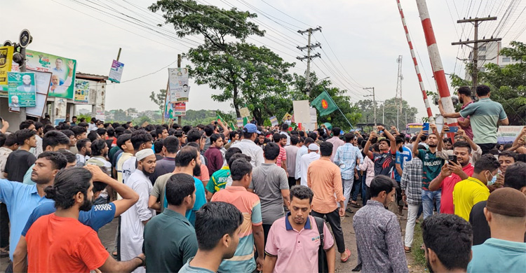 গাজীপুরে রেল ব্লকেড কর্মসূচি