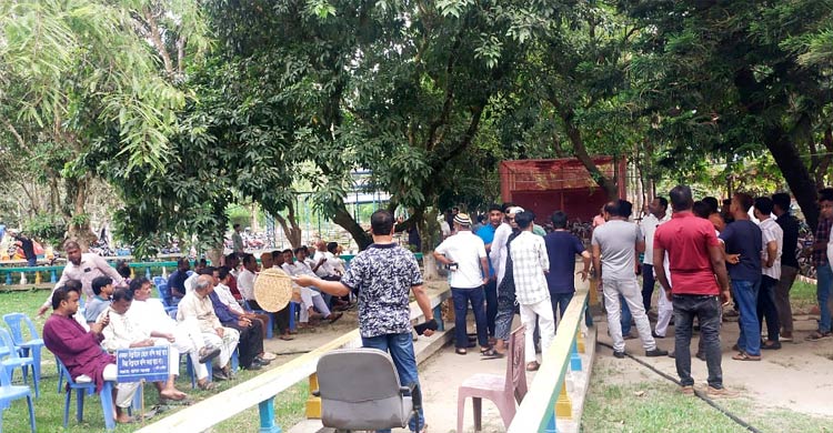 বিধি ভঙ্গ করায় জরিমানা, সংবাদ সংগ্রহে গিয়ে লাঞ্ছিত সাংবাদিক