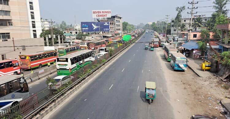 যাত্রী-যানবাহনের চাপ নেই, গাজীপুরে দুই মহাসড়ক ফাঁকা
