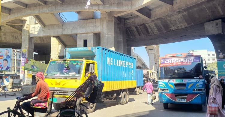 গাজীপুরে মানুষের মাঝে উদ্বেগ থাকলেও পরিস্থিতি স্বাভাবিক