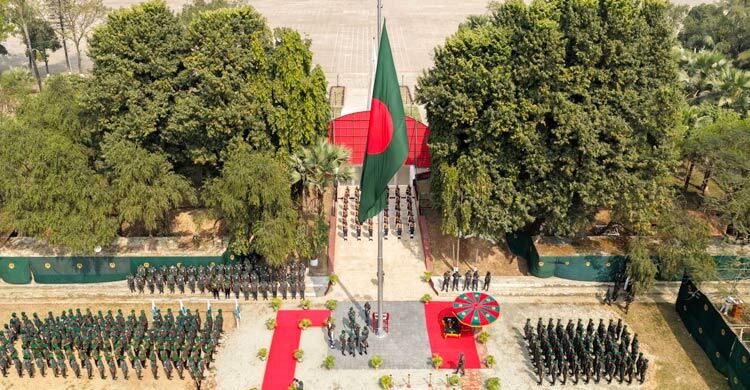 গাজীপুরে দেশের সর্বোচ্চ ১২০ ফুট উচ্চতার পতাকাস্তম্ভ উদ্বোধন