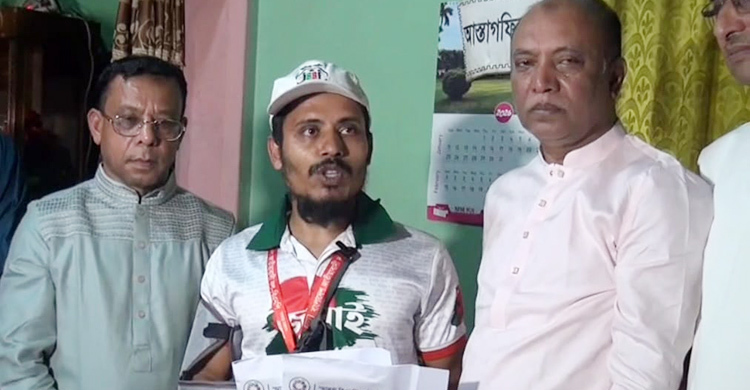 গণঅভ্যুত্থানে আহত হোসেনের চিকিৎসায় সহায়তা