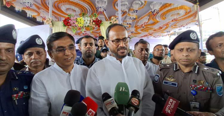 সড়ক পরিস্থিতি দেখতে গাজীপুরে প্রতিমন্ত্রী টুকু