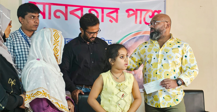 নিহত জালালের স্ত্রী-সন্তানের দায়িত্ব নিলো কারখানা কর্তৃপক্ষ