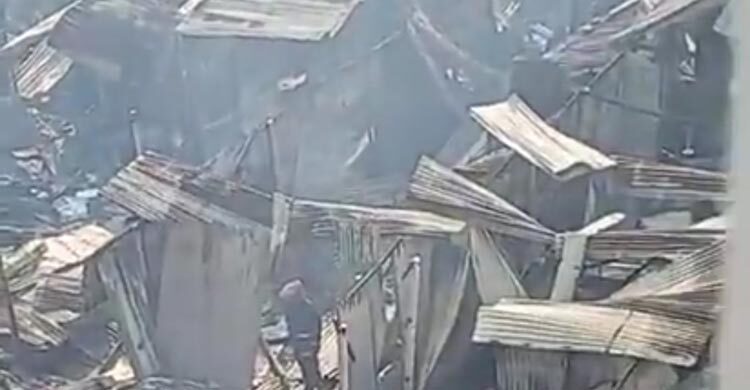 গাজীপুরে কয়েক ঘণ্টার ব্যবধানে তিন স্থানে আগুন