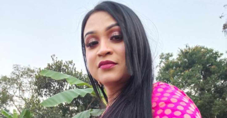 গাজীপুর-৫ আসনে এমপি হতে চান তৃতীয় লিঙ্গের উর্মি