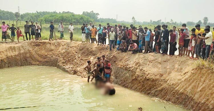 পুকুরে ডুবে নির্মাণশ্রমিক, ডোবায় পড়ে শিশুর মৃত্যু