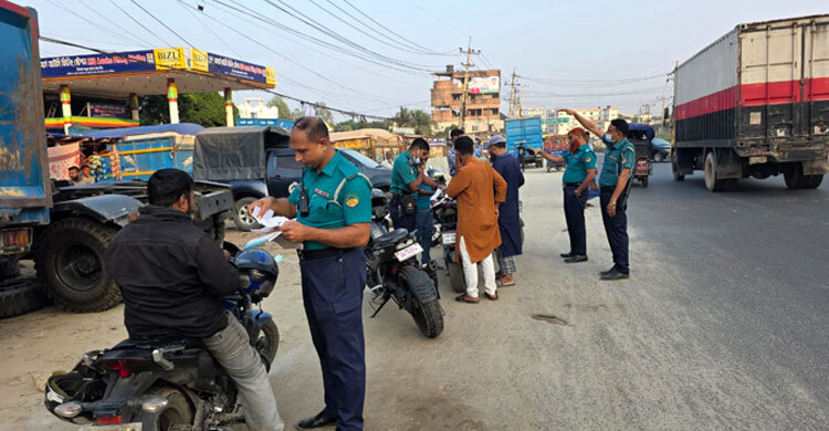 লকডাউনের প্রভাব পড়েনি গাজীপুরে