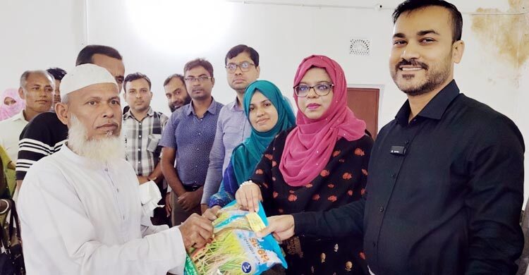 গাজীপুরে কৃষি প্রণোদনা পেলেন ১৪৪০ কৃষক