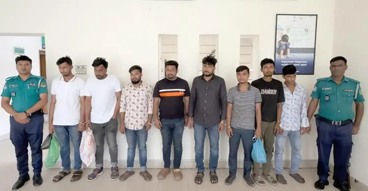 ঝুট ব্যবসা দখল করতে যুবদল নেতার সশস্ত্র মহড়া, গ্রেফতার আরও ৮