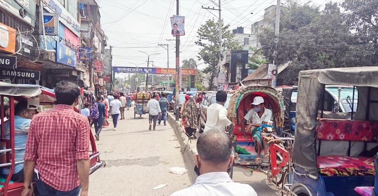 ঈদের ছুটি শেষ কর্মমুখর হয়ে উঠেছে গাজীপুর
