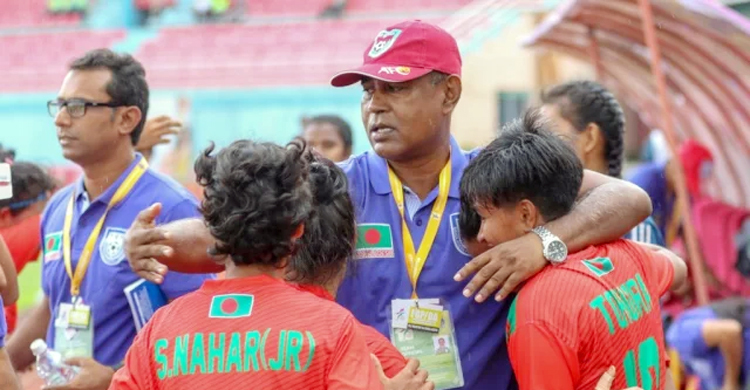 সাবিনাদের শুভকামনা ছোটনের, থাকবেন গ্যালারিতে