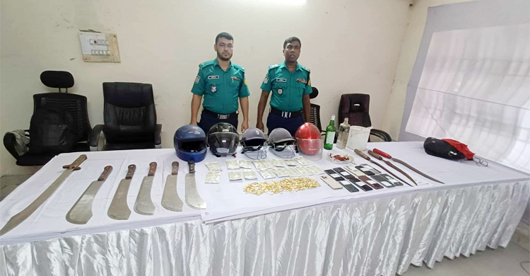 জেনেভা ক্যাম্পে মাদকবিরোধী অভিযান, গ্রেফতার ৪০