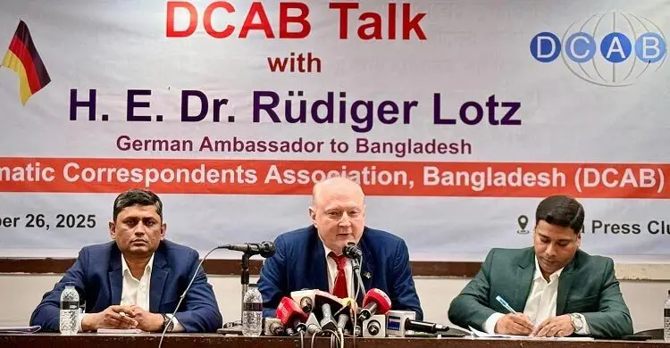 ভুয়া কাগজের কারণে শিক্ষার্থীদের ভিসা পেতে সমস্যা হচ্ছে