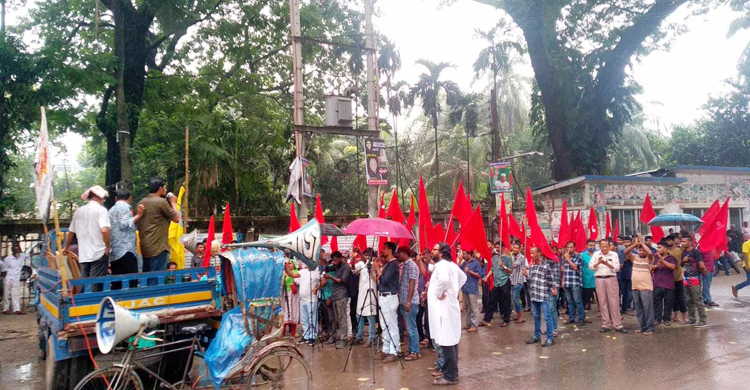 নিম্নতম মজুরি ২৫ হাজার টাকা করার দাবি পোশাক শ্রমিকদের