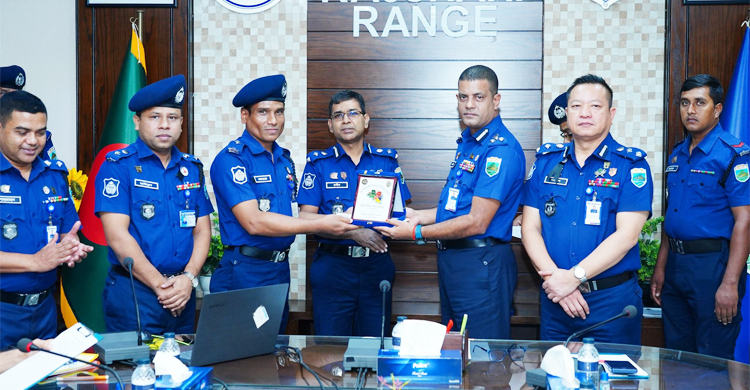 রাজশাহী রেঞ্জের শ্রেষ্ঠ ওসি চৌধুরী জোবায়ের আহমেদ