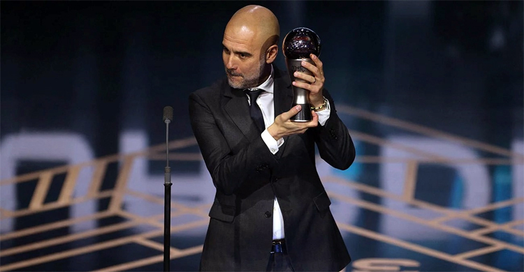 ফিফার বর্ষসেরা ফুটবলার মেসি, সেরা কোচ কে?