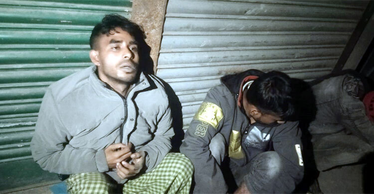 চোর সন্দেহে গণপিটুনি দিয়ে ৬ জনকে পুলিশে সোপর্দ